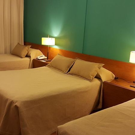 Hotel Avenida Buenos Aires Extérieur photo