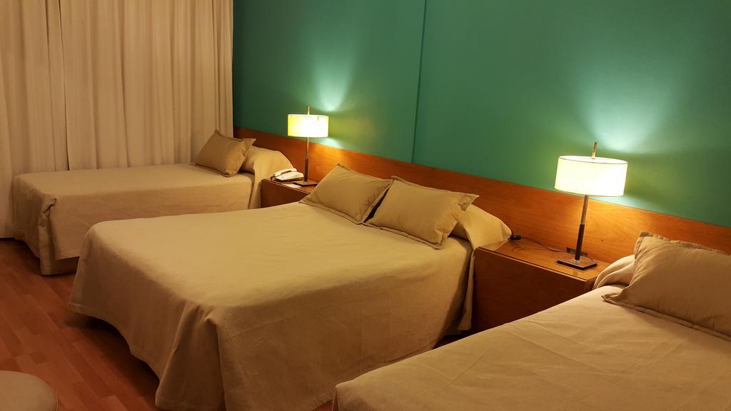 Hotel Avenida Buenos Aires Extérieur photo